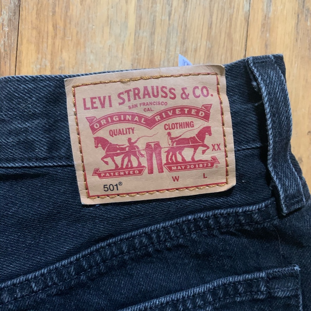 Black denim Levi 501 - Picture 3 of 3